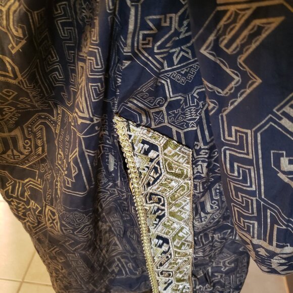 Beautiful Sapphire Black & Gold Dress - Medium - Picture 6 of 6